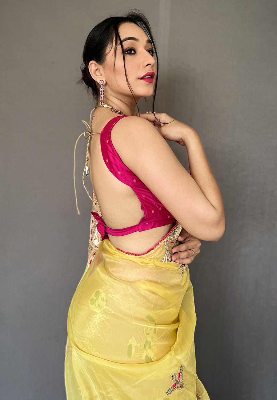 wallpapers of backless saree woman photo | Designers Saree Angel