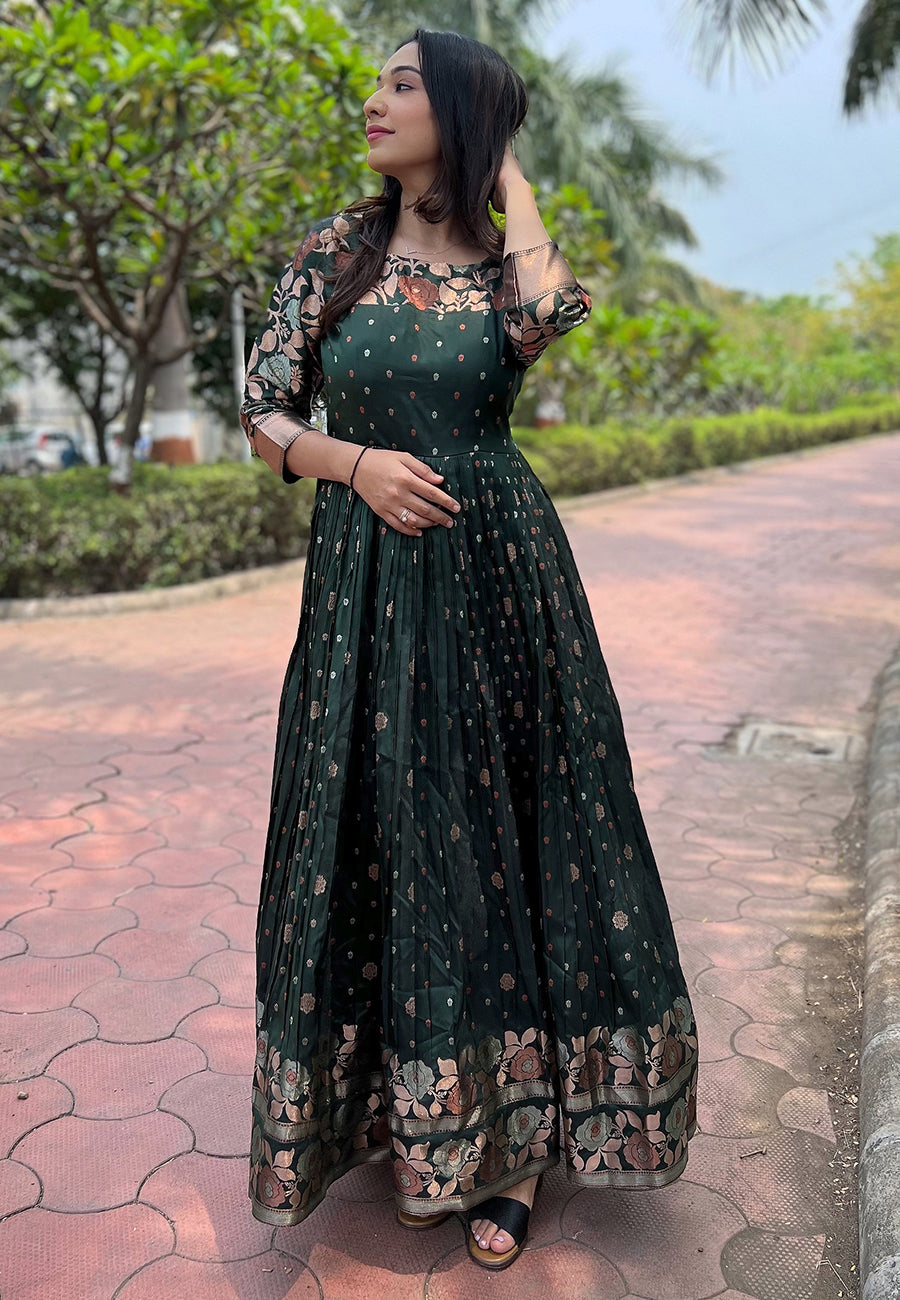 Buy Diva Style Blue Pattu Banarasi Silk Designer Gown for Women, Party Wear  Indian Wedding Reception Wear Bridal Dress,indian Anarkali Dress Online in  India - Etsy
