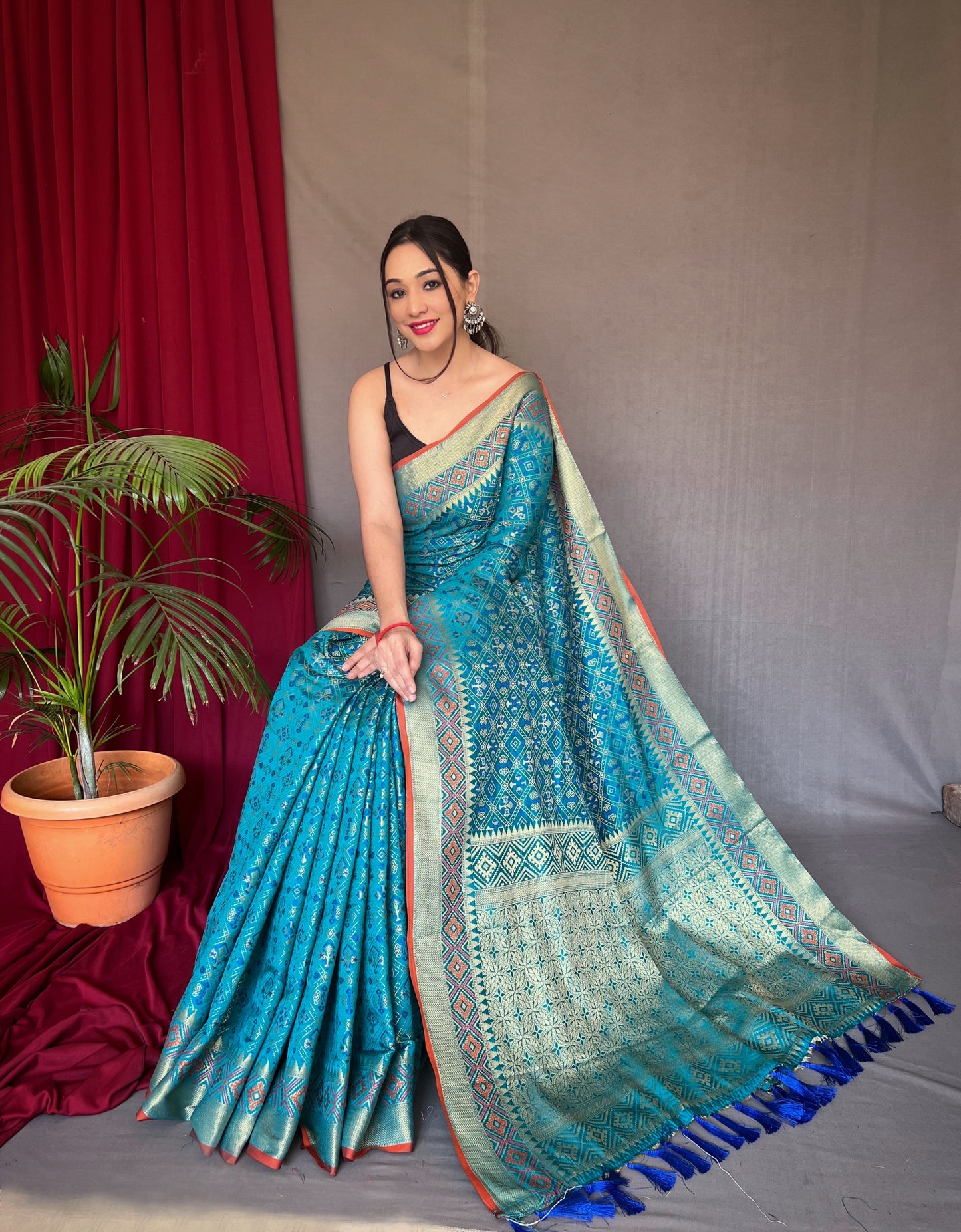 Cyan Blue Rajkoti Patola Silk Woven Saree