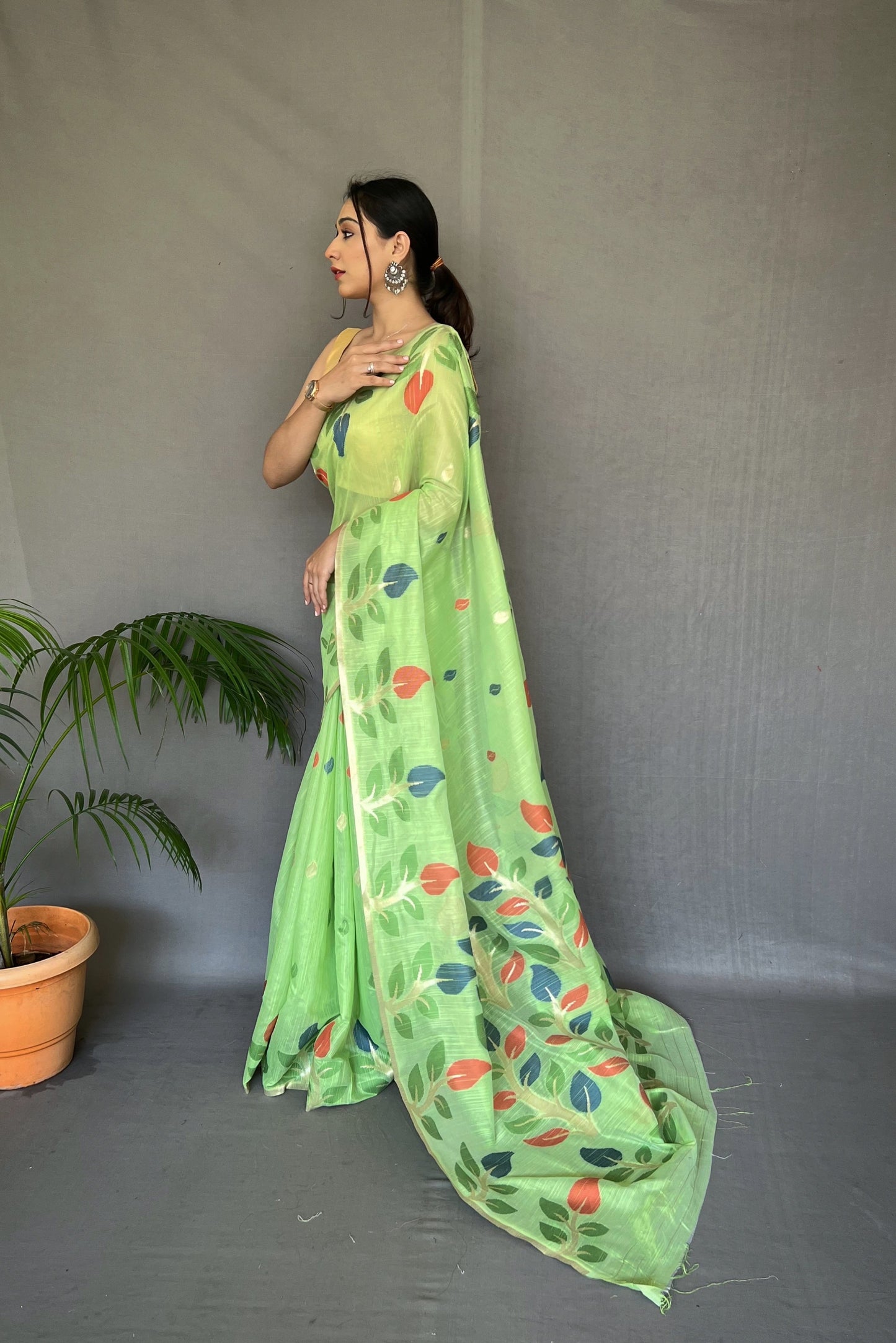 Green Shalini Cotton Jamdani Woven Saree